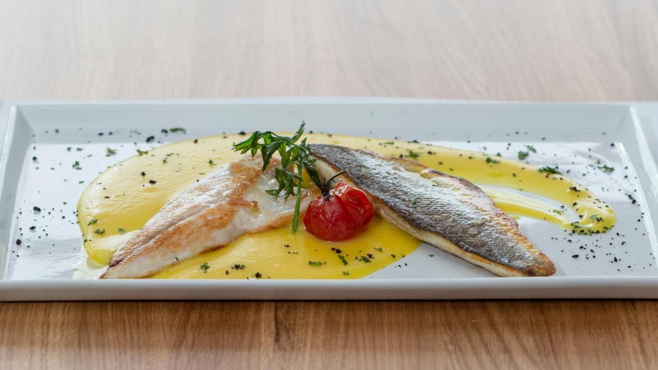 Hotel Punta Tipa Trapani Kültér fotó